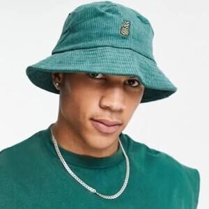SVNX retro resort bucket hat NWT